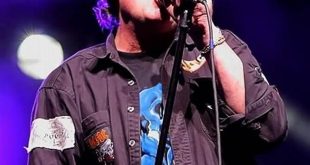Unveil the Secrets Behind "The Guess Who" Lead Singer: Unlocking a Legacy of Iconic Music and Timeless Hits 10 Unveil the Secrets Behind "The Guess Who" Lead Singer: Unlocking a Legacy of Iconic Music and Timeless Hits th 74